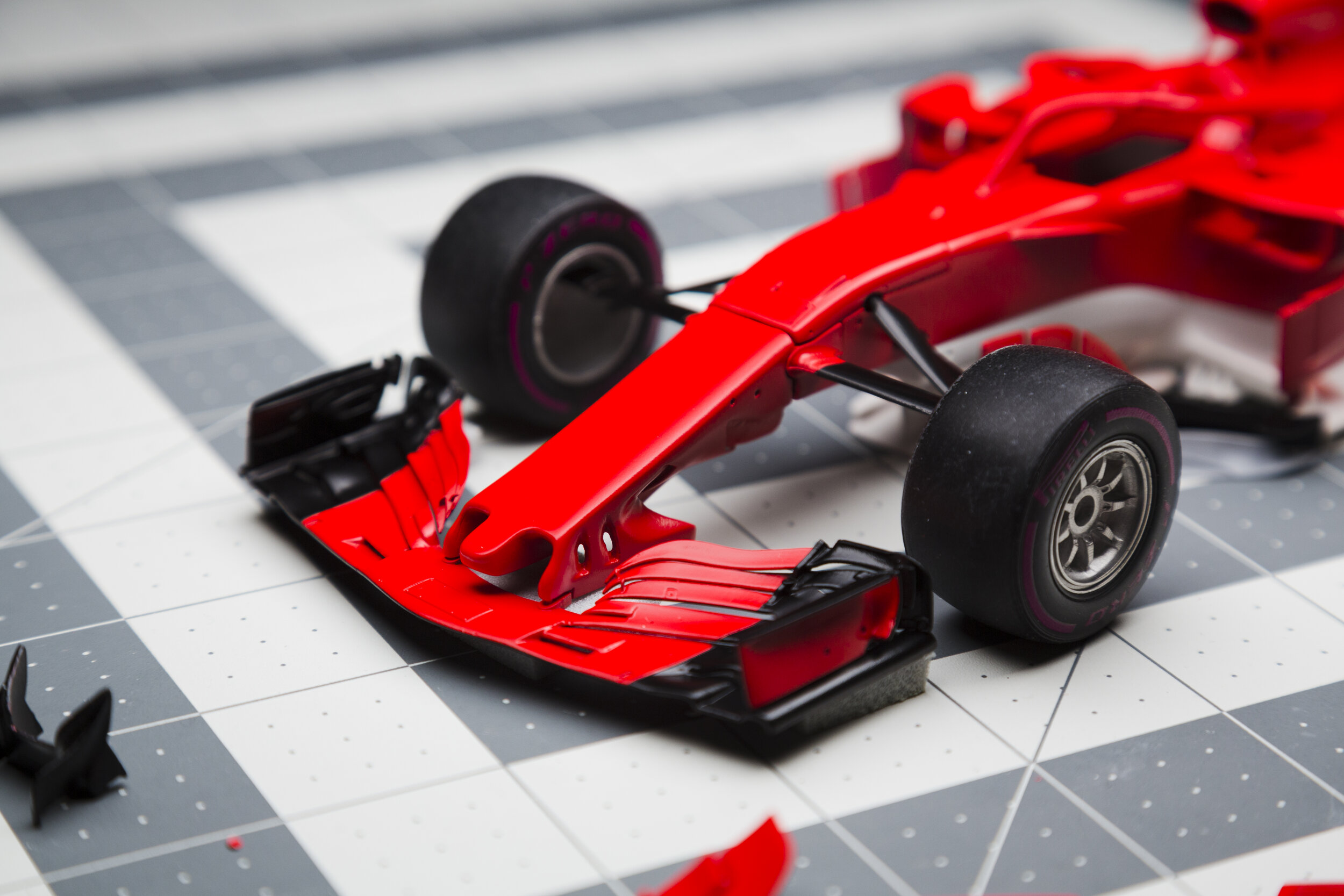 DTM 1/20 Ferrari SF71H Build Part 1 — F1 Modelling